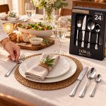 Mesa servida con cubiertos de acero inoxidable Doral
